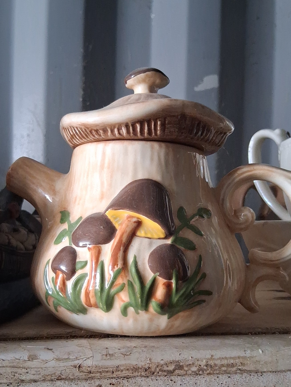Hand-Painted Mushroom Ceramic Teapot - Brown